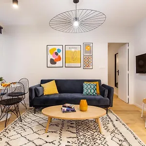  Appartement Cmg-clery - Place Des Victoires